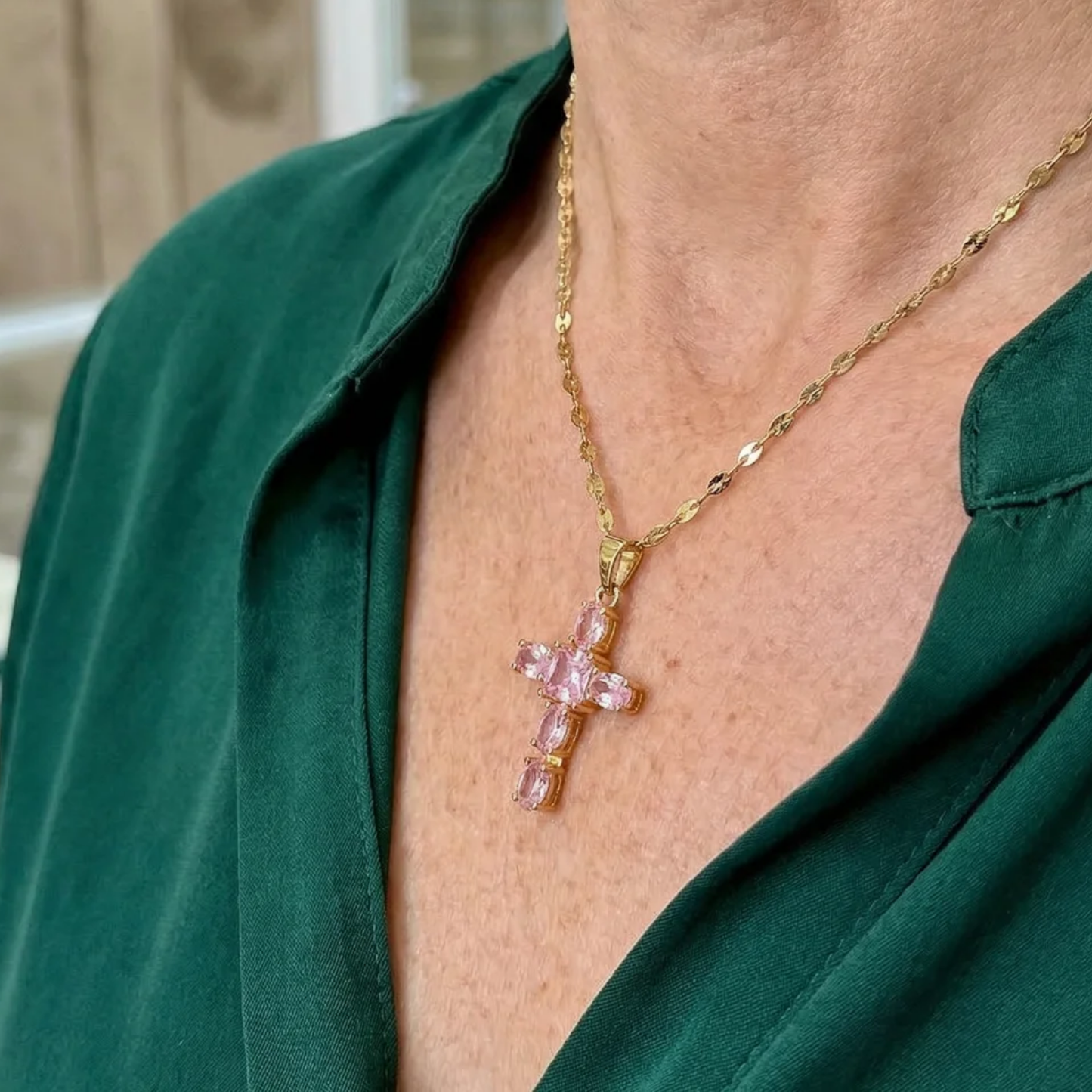 Křížový náhrdelník Rose Faith | Zlato