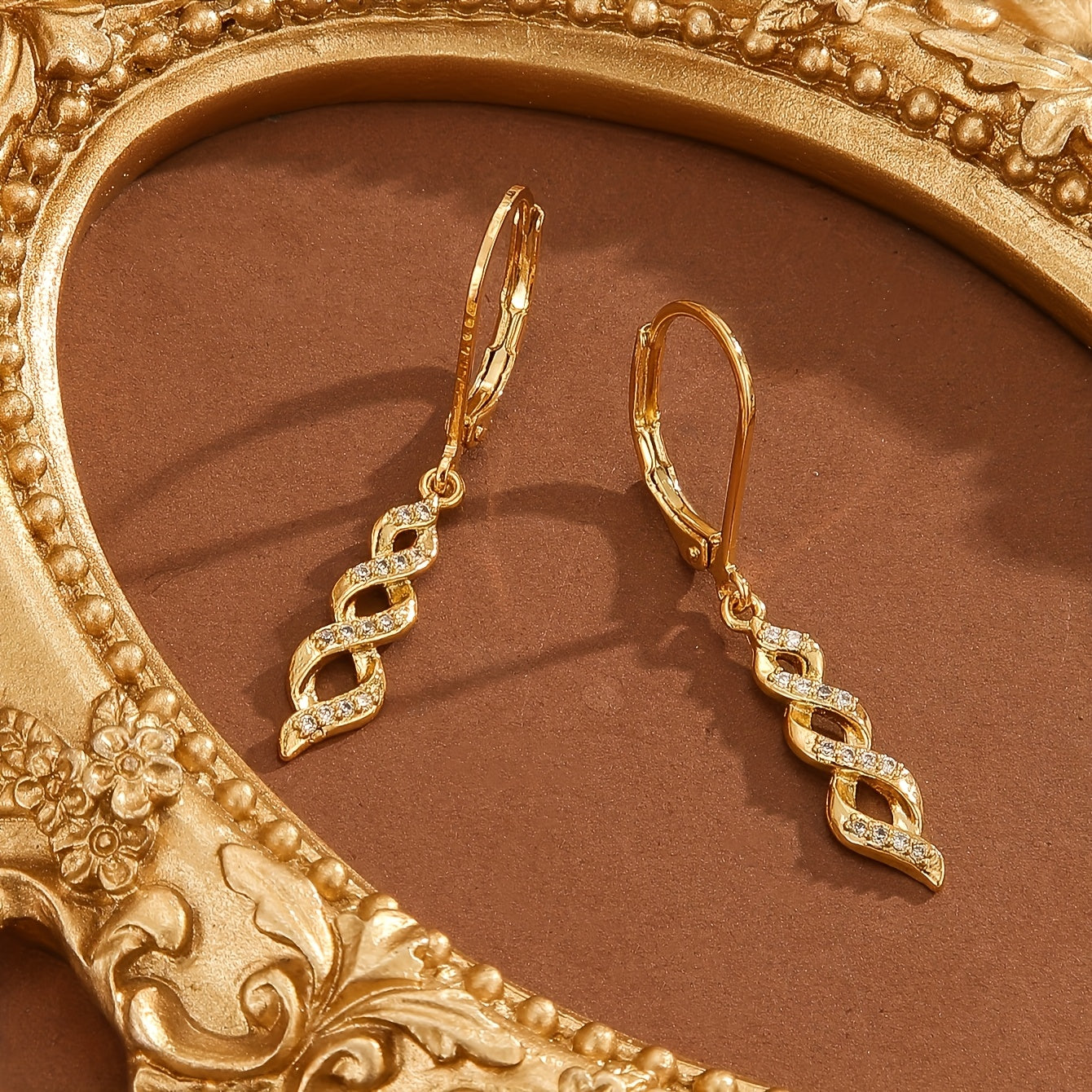 Ava Náušnice Shimmer Twist | Zlato