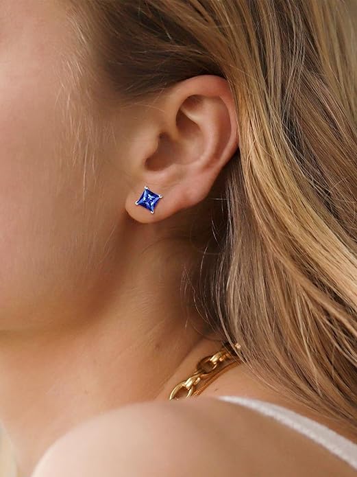 Minimalistické safírové pecky brusu Princess | Bílé zlato