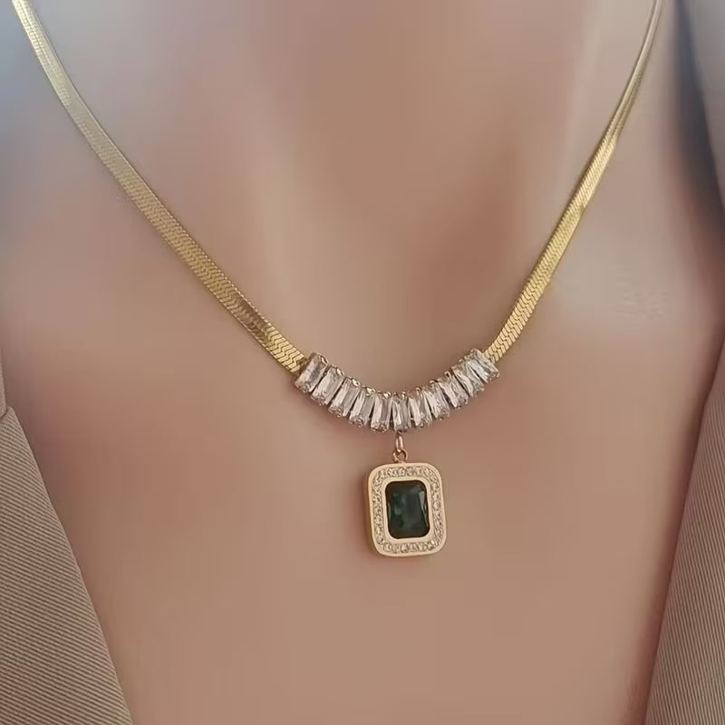 Regalia Prism Smaragdový náhrdelník | Zlato